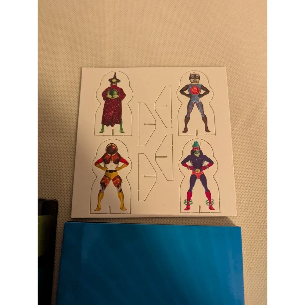 Chronicle Books~GEEK BATTLE Board Game~The Game of EXTREME Geekdom